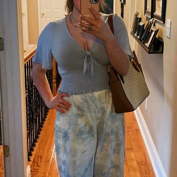 Soft & Sexy cropped shirt - Picture 2 of 2